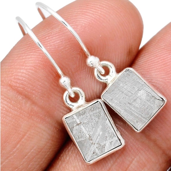 Earth Art hand crafted artisan Jewelry - Genuine Muonionalusta Meteorite Silver earrings